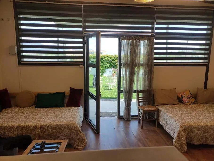 Harmony Sophie'S Villa Neon Rysion